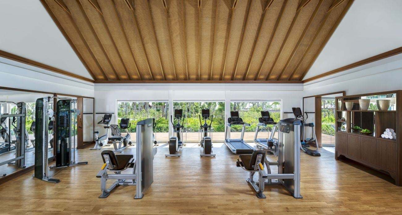 Waldorf Astoria Maldives Ithaafushi Familienluxusreisen TheFamilyProject Gym