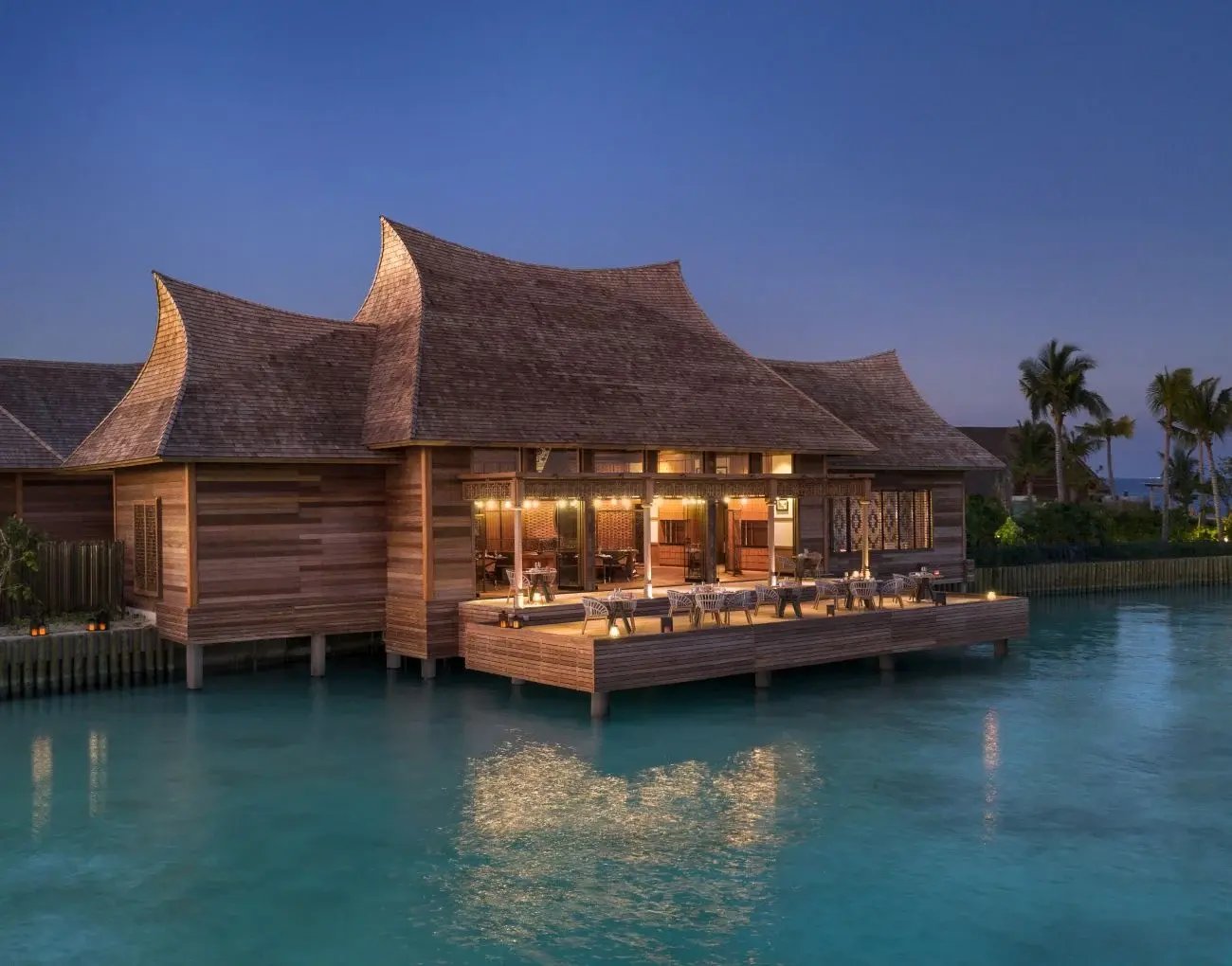 Waldorf Astoria Maldives Ithaafushi Familienluxusreisen TheFamilyProject Villa Außen