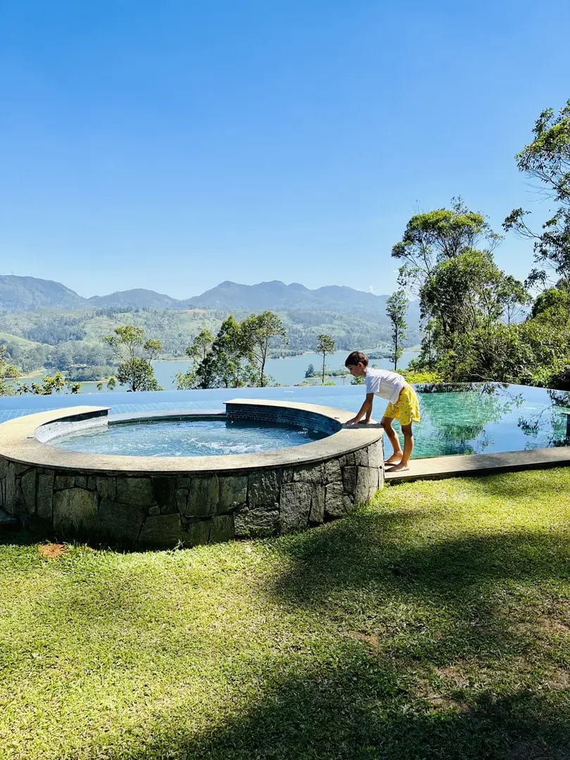 ceylon tea trails p18