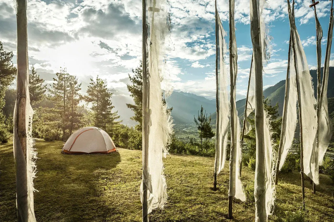 como-uma-paro-bhutan-indischer-subkontinent-zelt-aktivitaten-the-family-project-familie-luxus-reisen-kinder