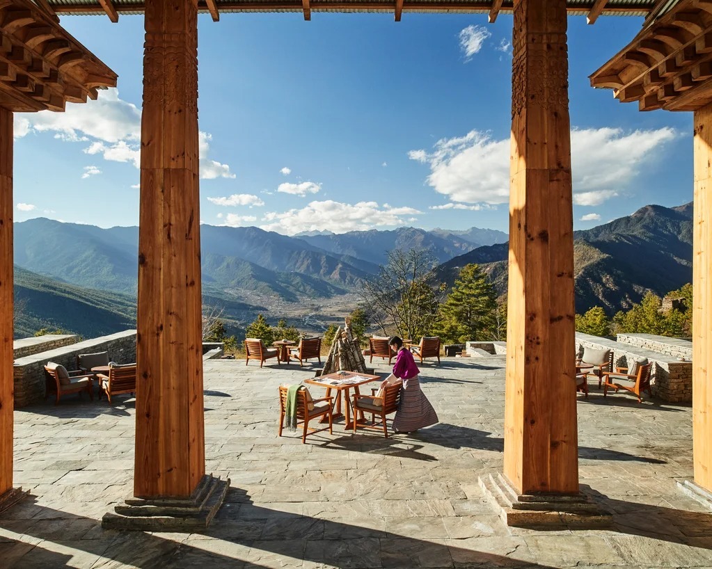 six-senses-paro-bhutan-familienluxusreisen-thefamilyproject-terrace