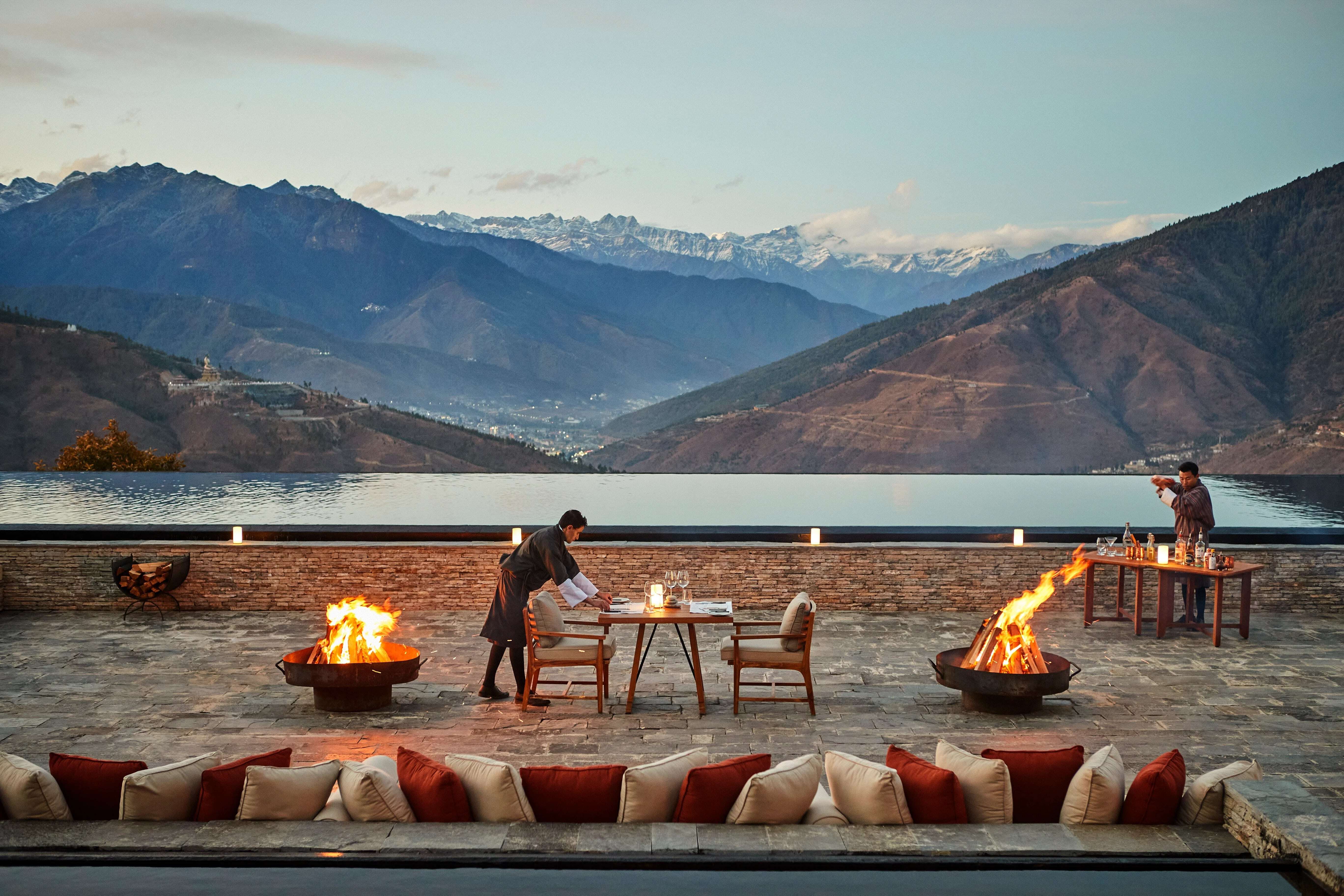 six-senses-thimphu-bhutan-familienluxusreisen-thefamilyproject-dinner