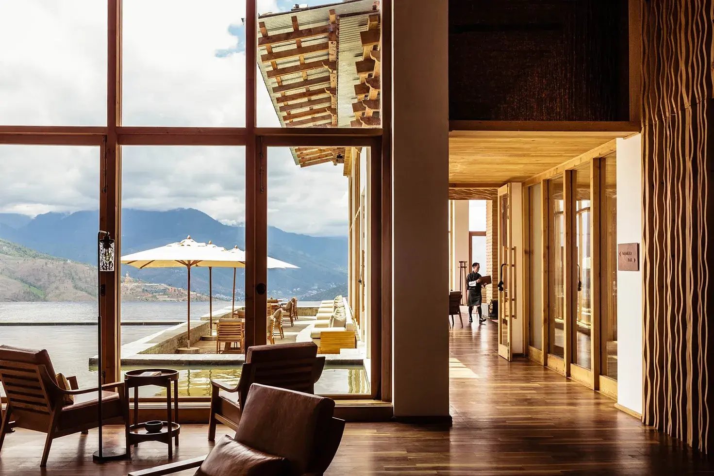 six senses bhutan indischer subkontinent overview pool the family project familie luxus reisen kinder