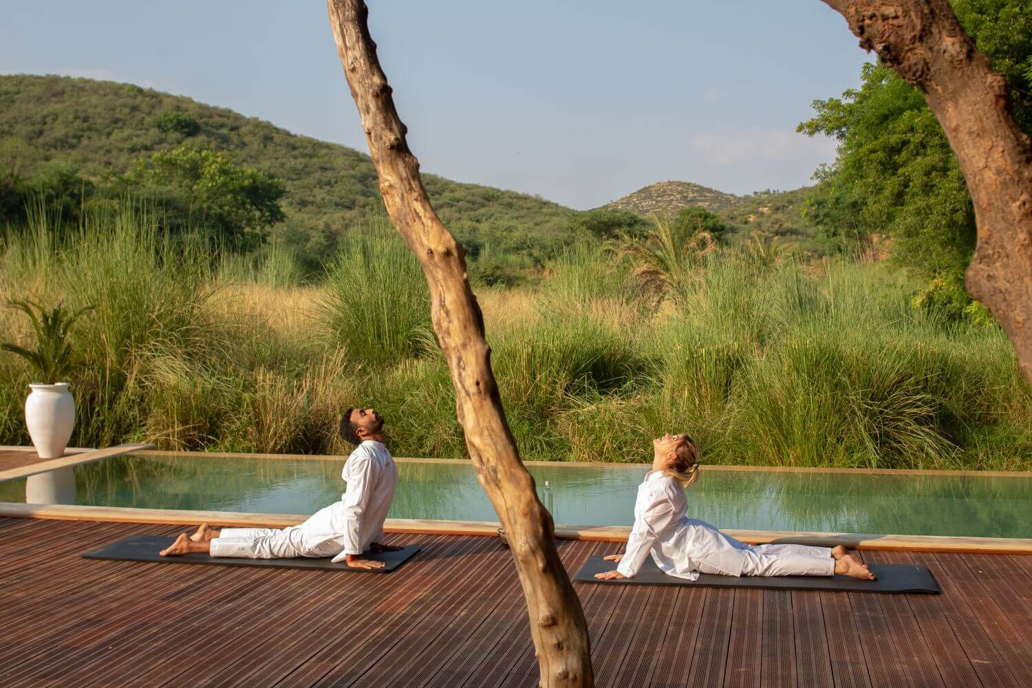 sujan-sher-bagh-indien-familienluxusreisen-thefamilyproject-yoga