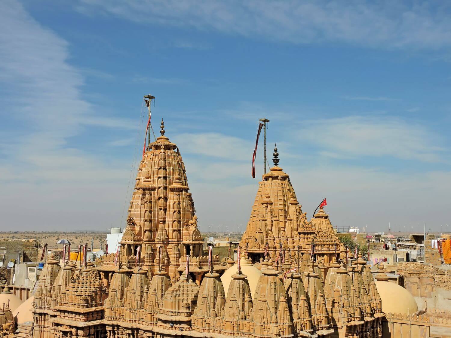 sujan-the-serai-indien-familienluxusreisen-thefamilyproject-landschaft