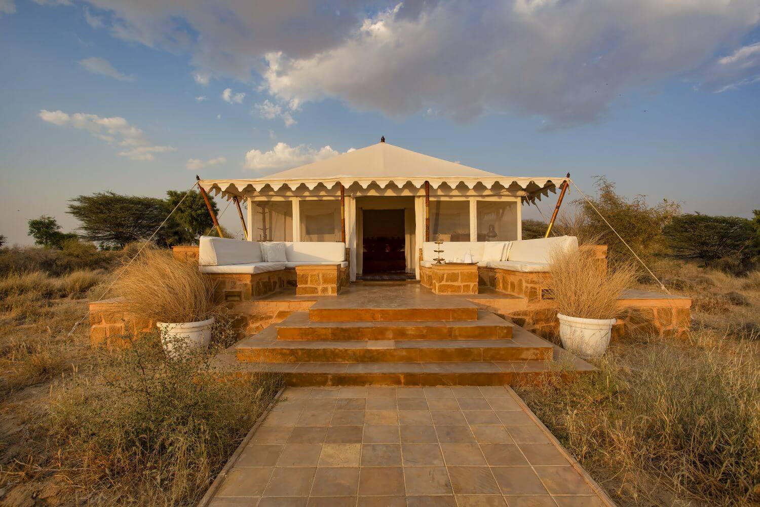 sujan-the-serai-indien-familienluxusreisen-thefamilyproject-zeltsuite