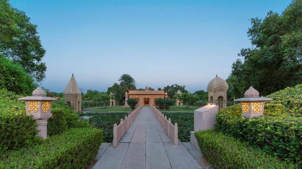The-Oberoi-Rajvilas-Garten-1