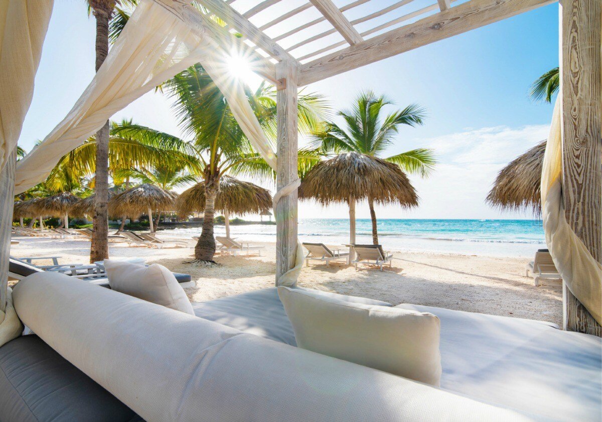 Eden roc at cap cana Relaxing in Beach Club