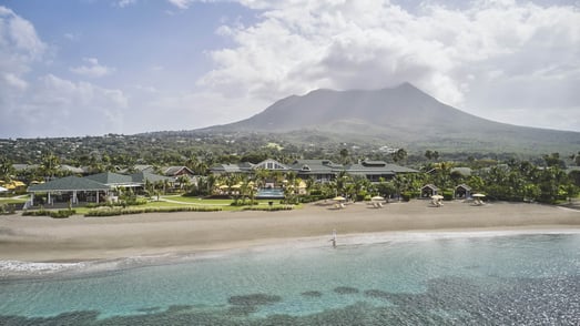 Four Seasons Resort Nevis St.Kitts Resort vom Meer aus