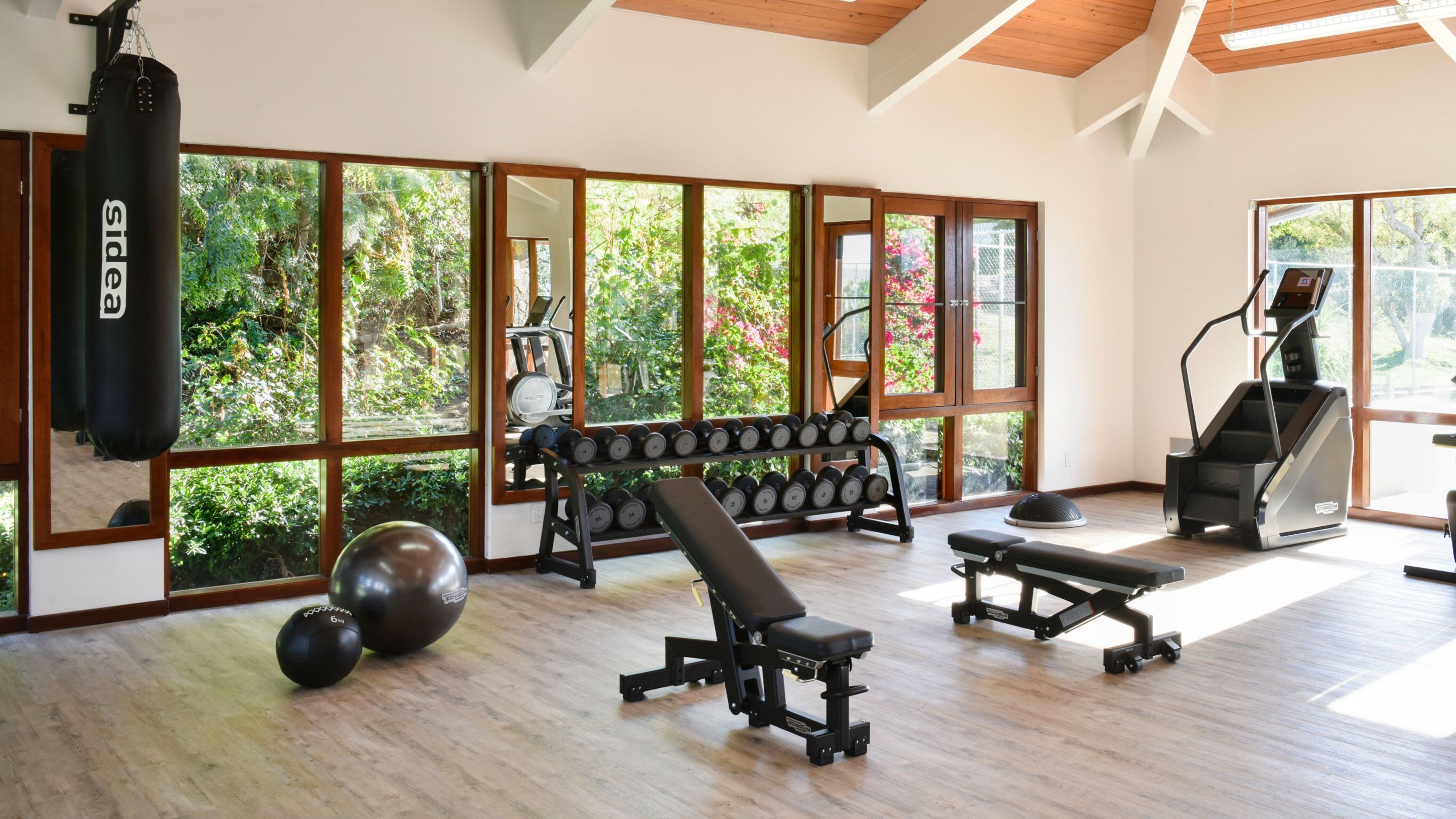 rosewood little dix bay Fitnessraum