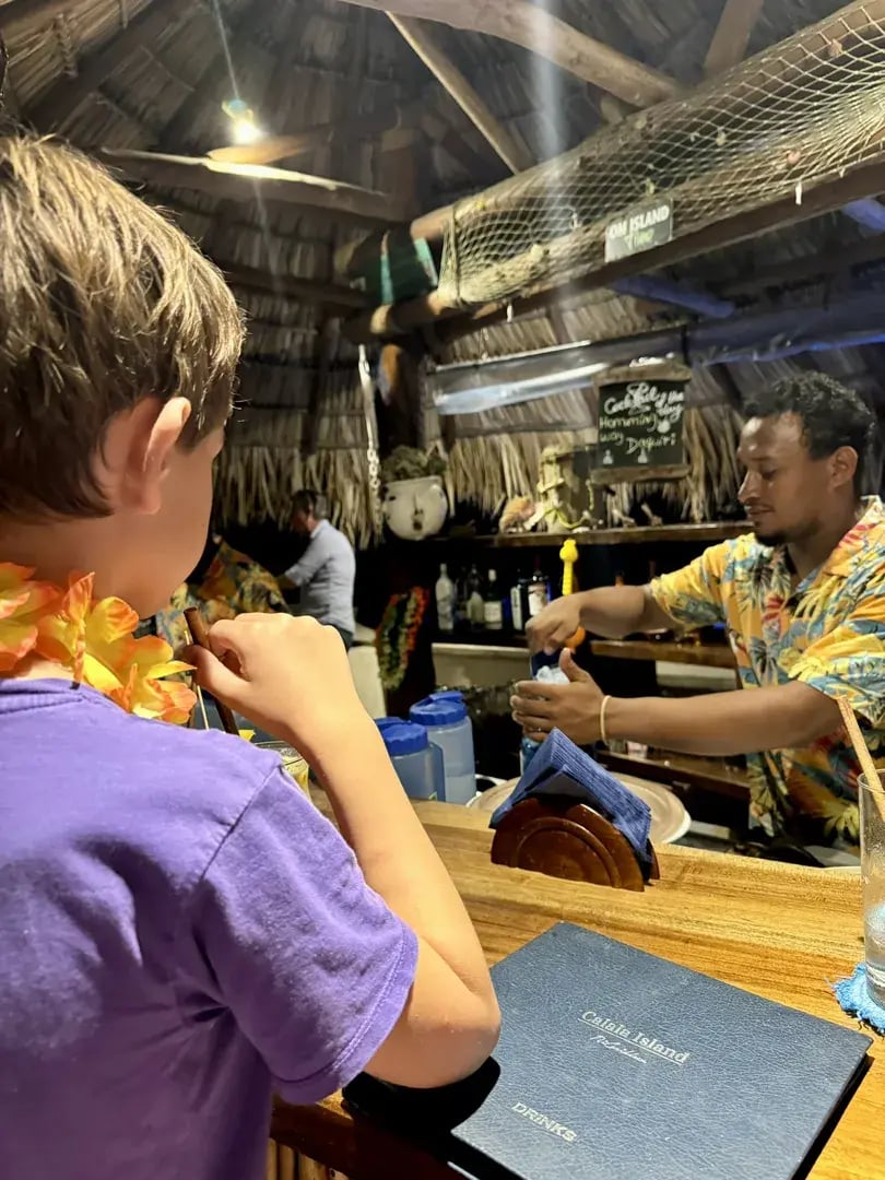 calala island privatbilder dinner family