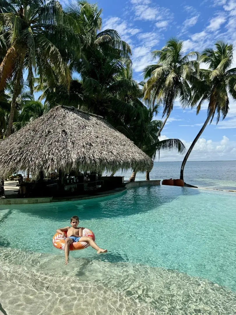 calala island privatbilder pool schwimmreifen