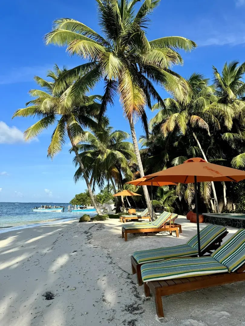 calala island privatbilder strand liegen