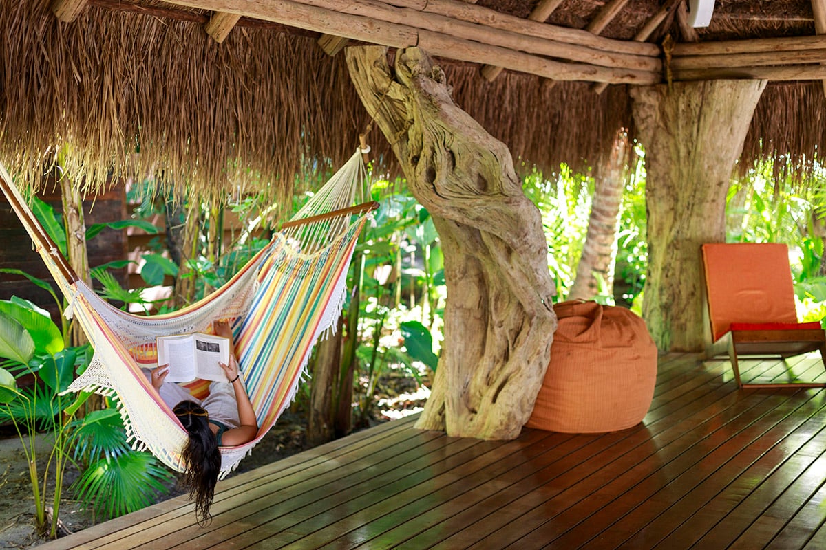 isla-palenque-panama-familienluxusreisen-thefamilyproject-sunbed