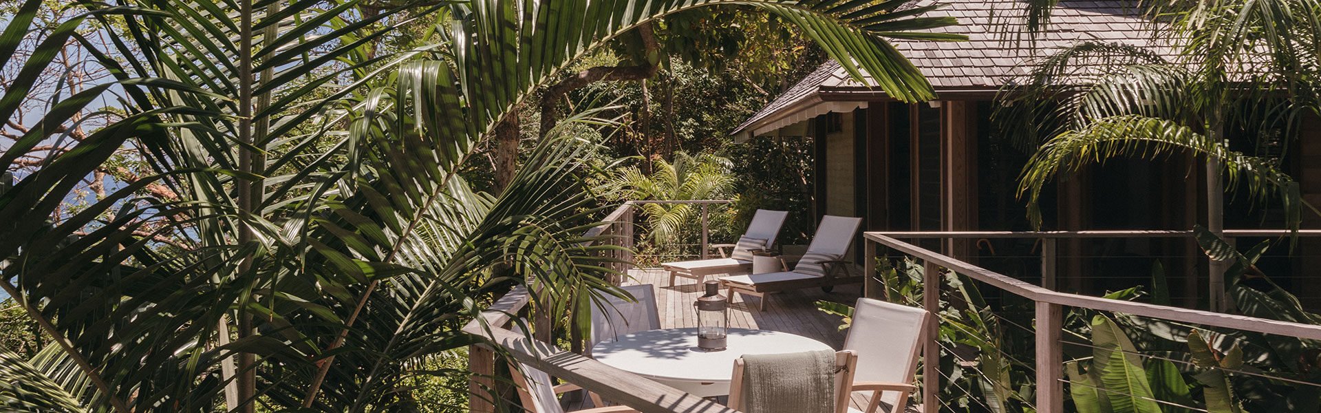 Islas Secas Terrasse mit Liegen