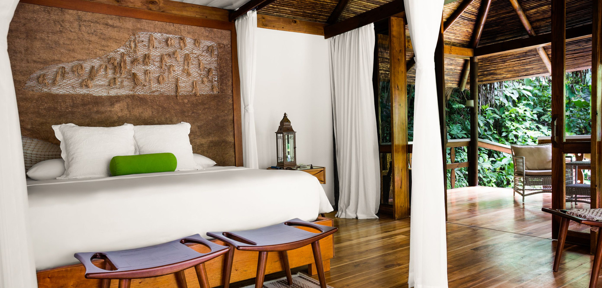 pacuare-lodge-costa-rica-familienluxusreise-thefamilyproject-top-river-view-suite-schlafzimmer