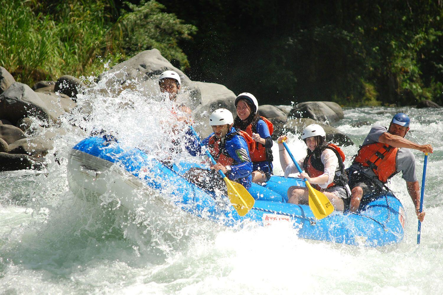 pacuare jungle lodge rafting tour