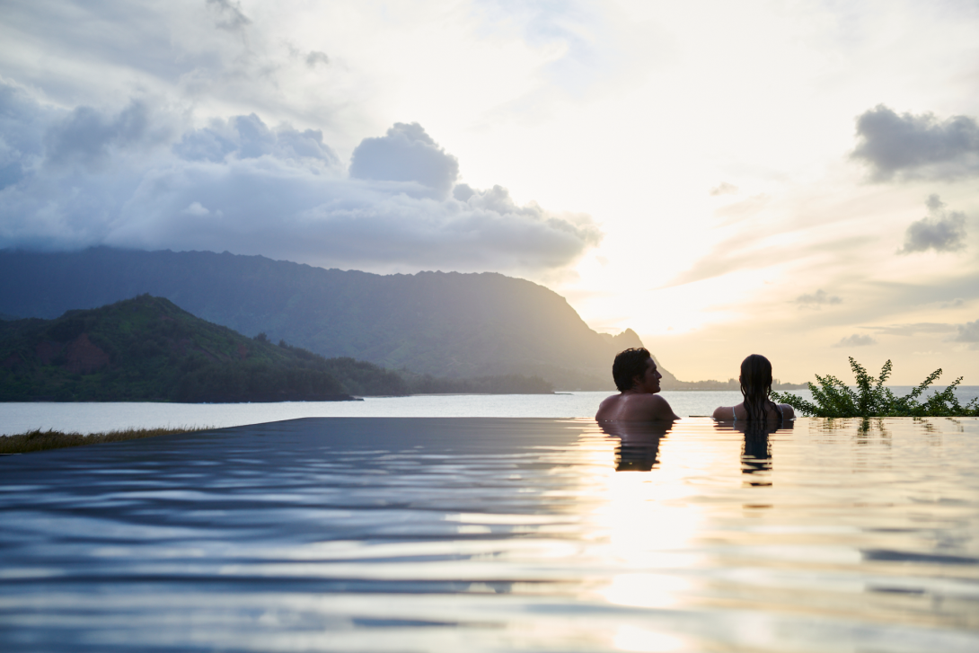 1-hotel-hanalei-bay-kauai-hawaii-familienluxusreisen-thefamilyproject-pool