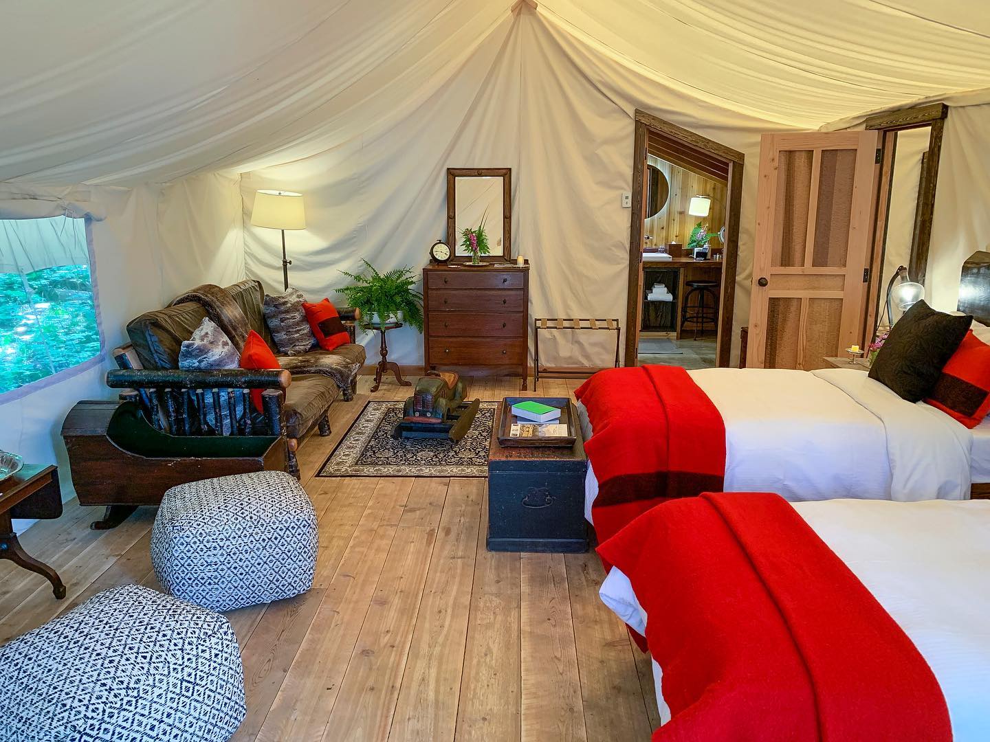 Clayoquot wilderness resort twin bed tent