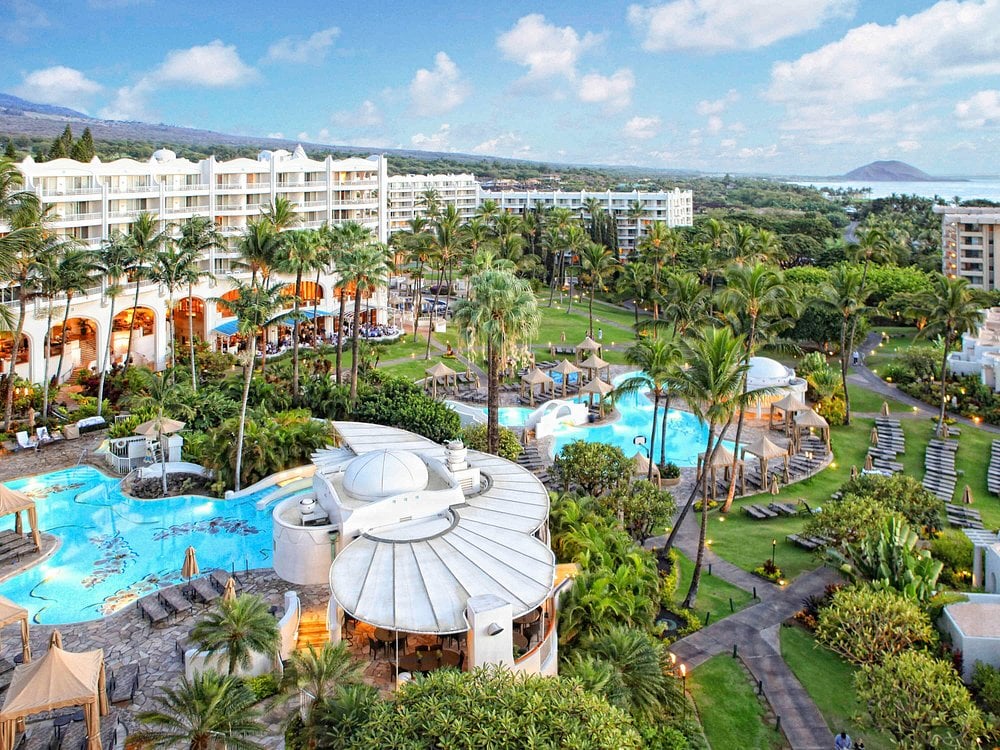 fairmont-kea-lani-maui-hawaii-hotel-familienluxusreisen-thefamilyproject-poolansicht