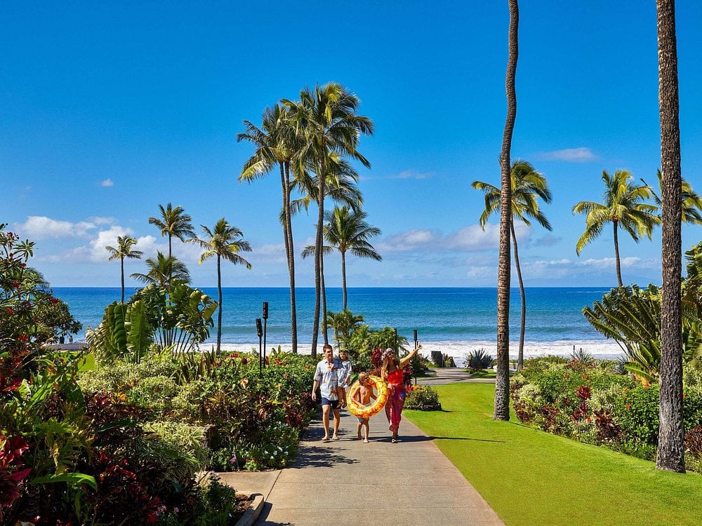 fairmont-kea-lani-maui-hawaii-hotel-familienluxusreisen-thefamilyproject-strand