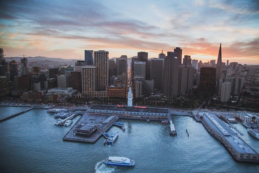 Four-Seasons-Hotel-San-Francisco-Ferry-Terminal-and-Skyline
