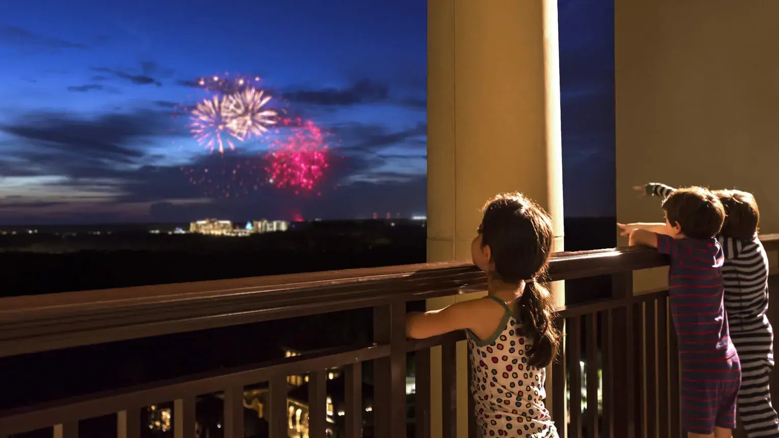 four seasons orlando firework