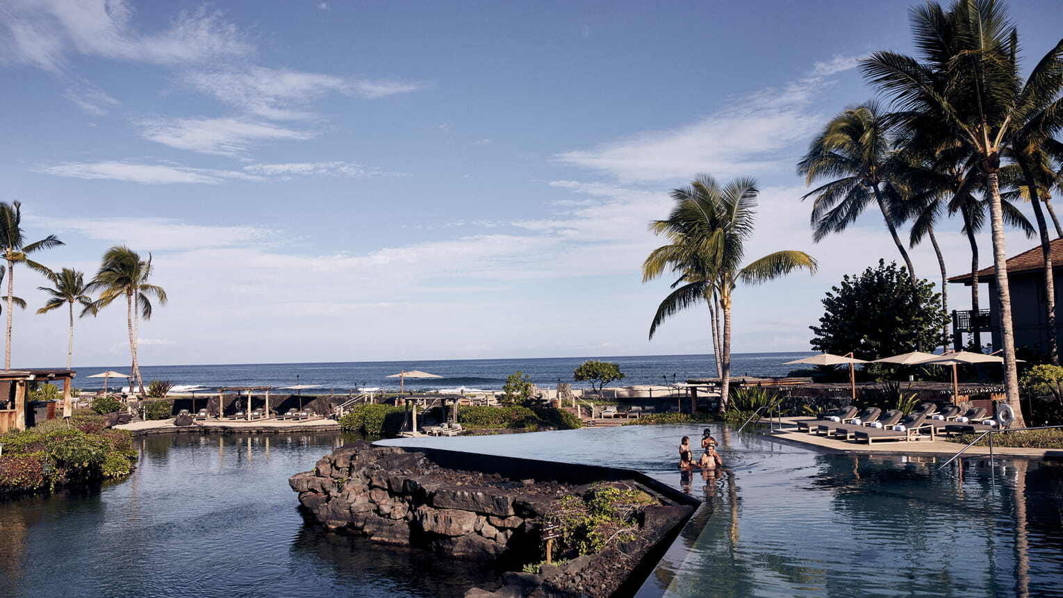 Four Seasons Resort Hualalai Pool Liegen