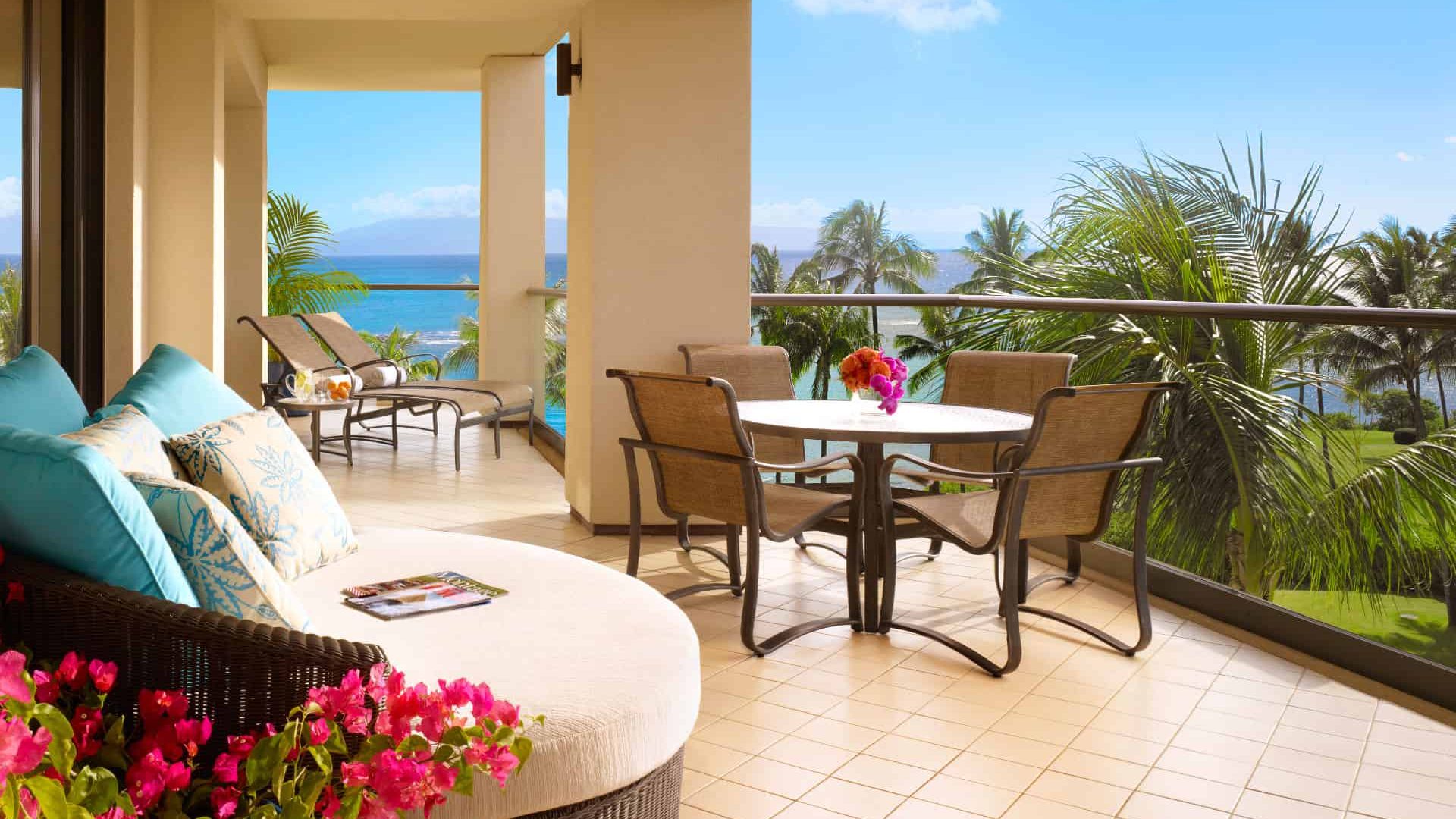 montage-kapalua-bay-hawaii-maui-familienluxusreisen-thefamilyproject-balkon