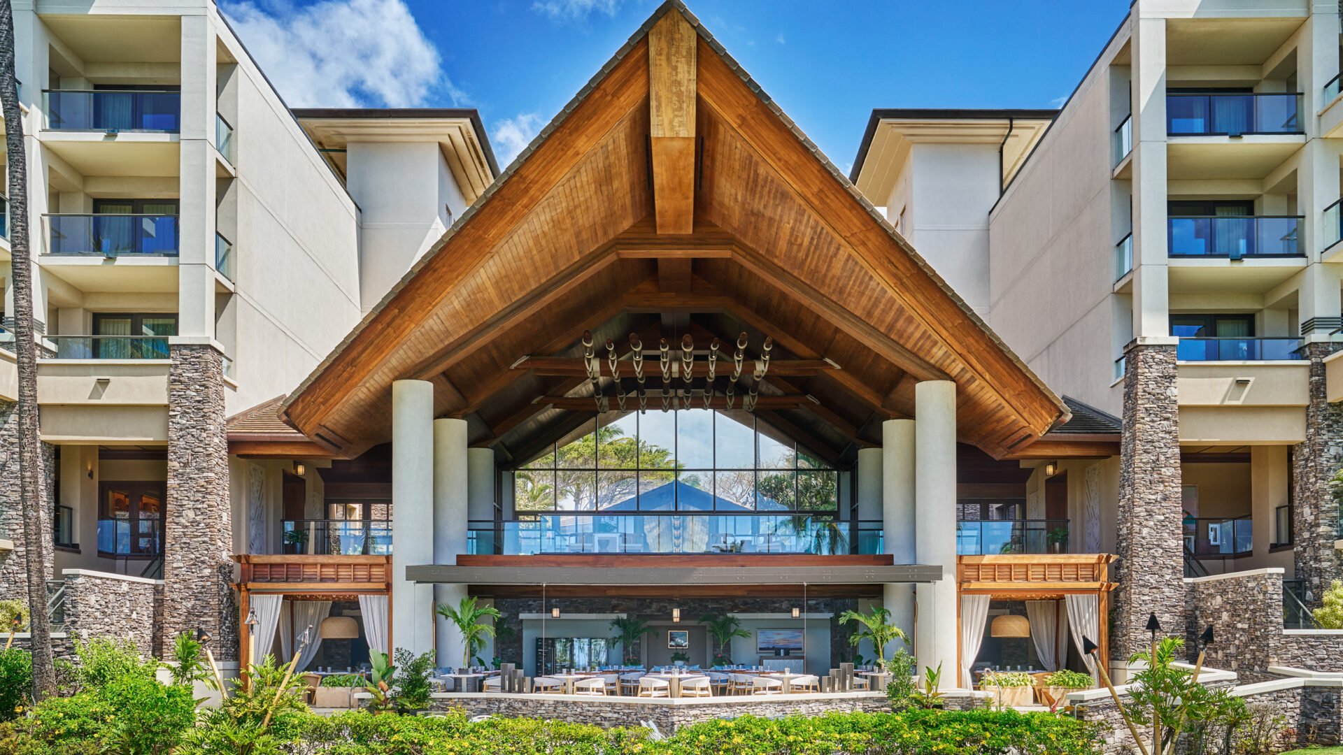 montage-kapalua-bay-hawaii-maui-familienluxusreisen-thefamilyproject-restaurant