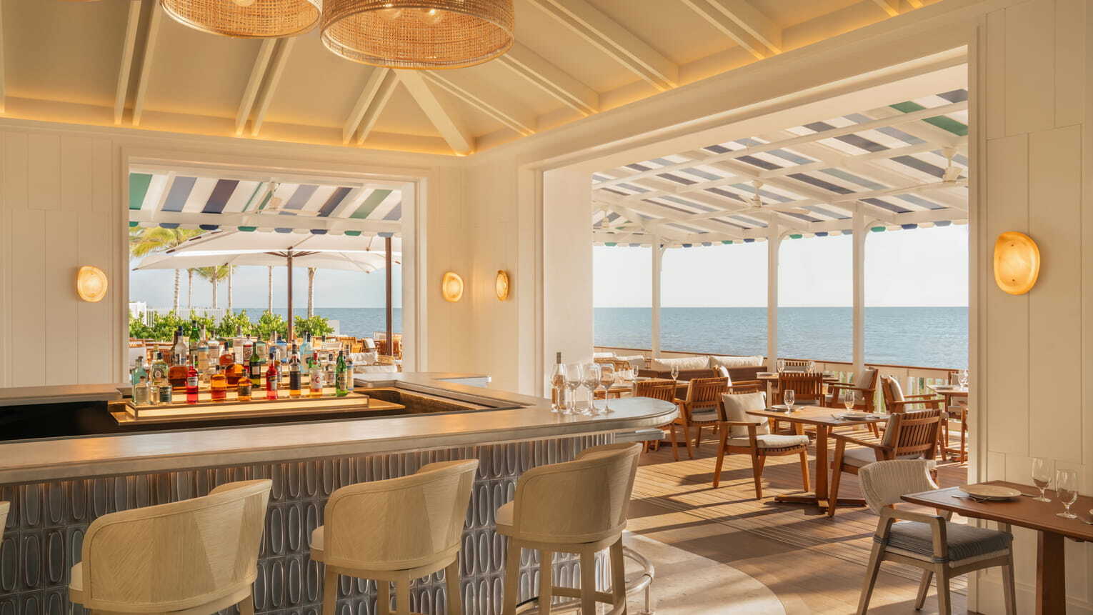 four-seasons-naples-nordamerika-familienluxusreisen-thefamilyproject-bar