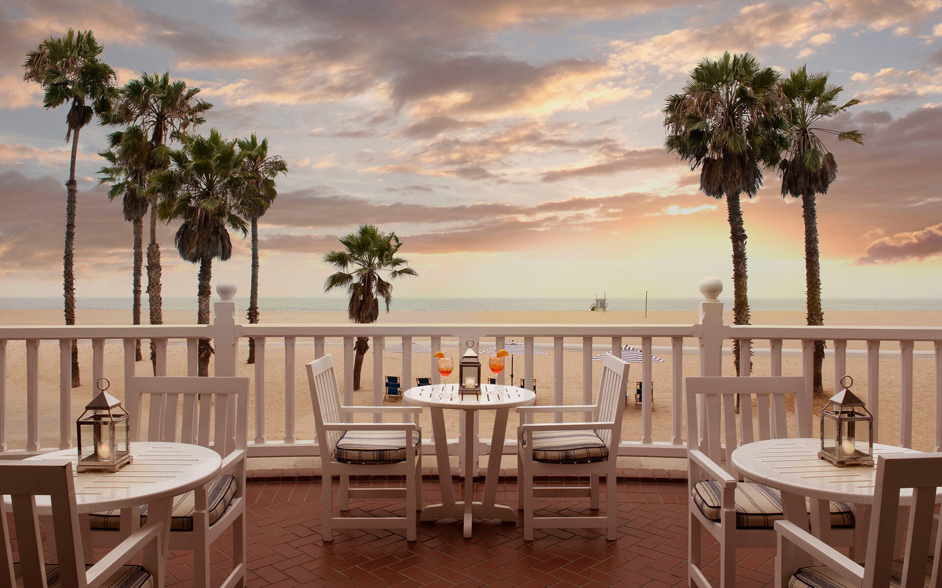 Shutters on the beach santa monica beach restaurant patio