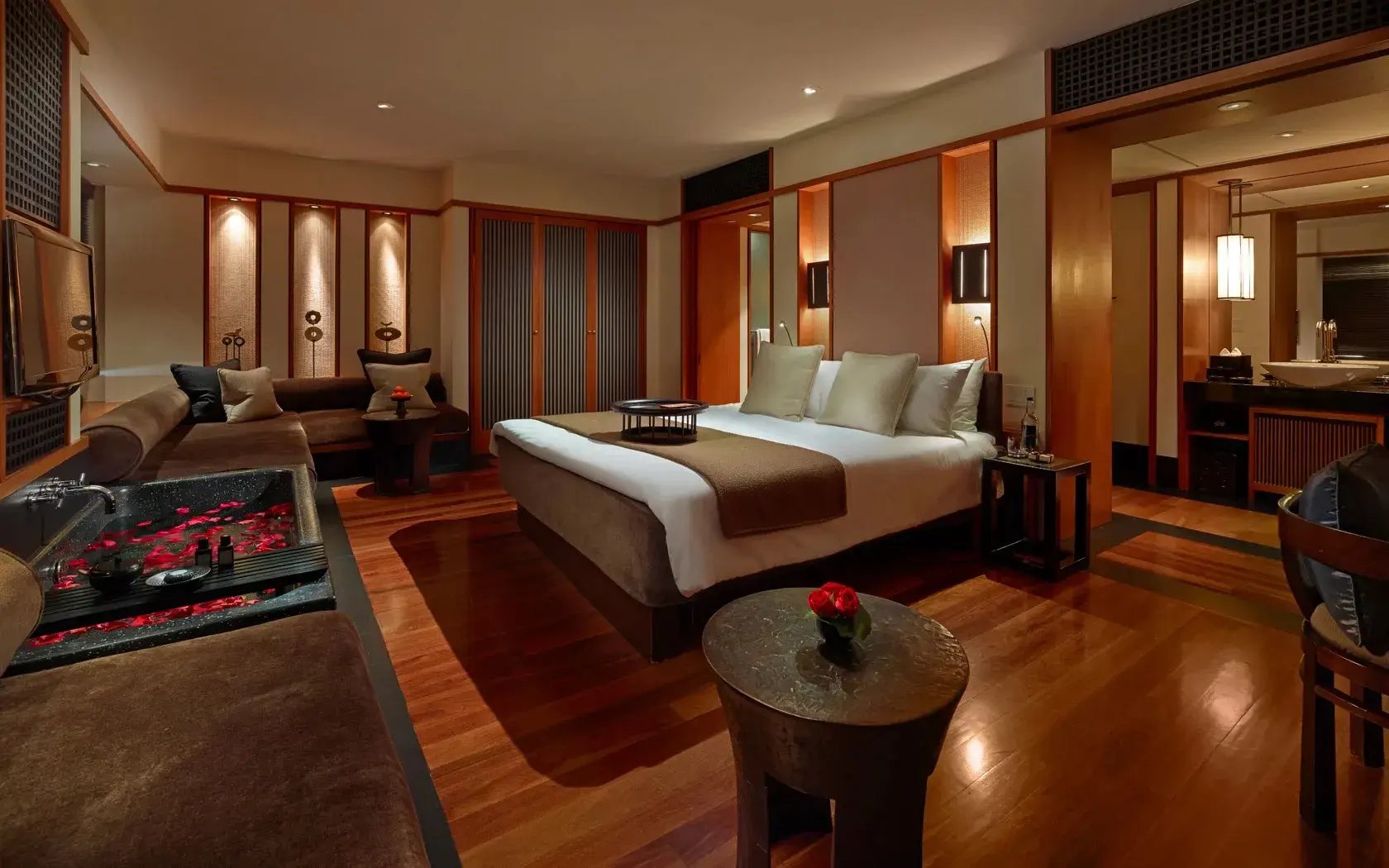 the setai miami beach doppelzimmer in Abendbeleuchtung
