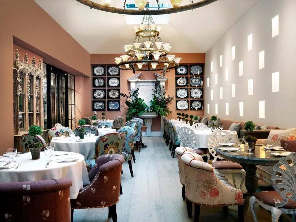 the whitby hotel dinig