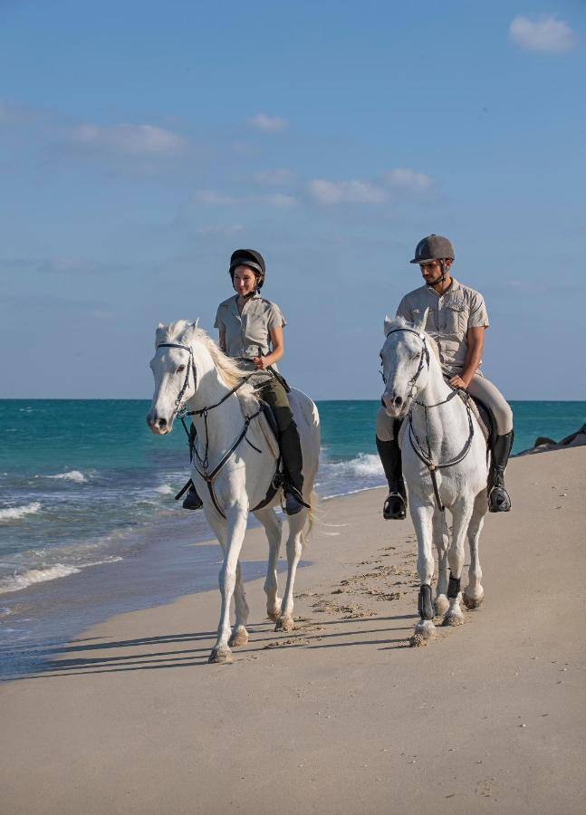 Anantara Sir Bani Yas Island al Yamm Resort Familienluxusreisen TheFamilyProject Reiten