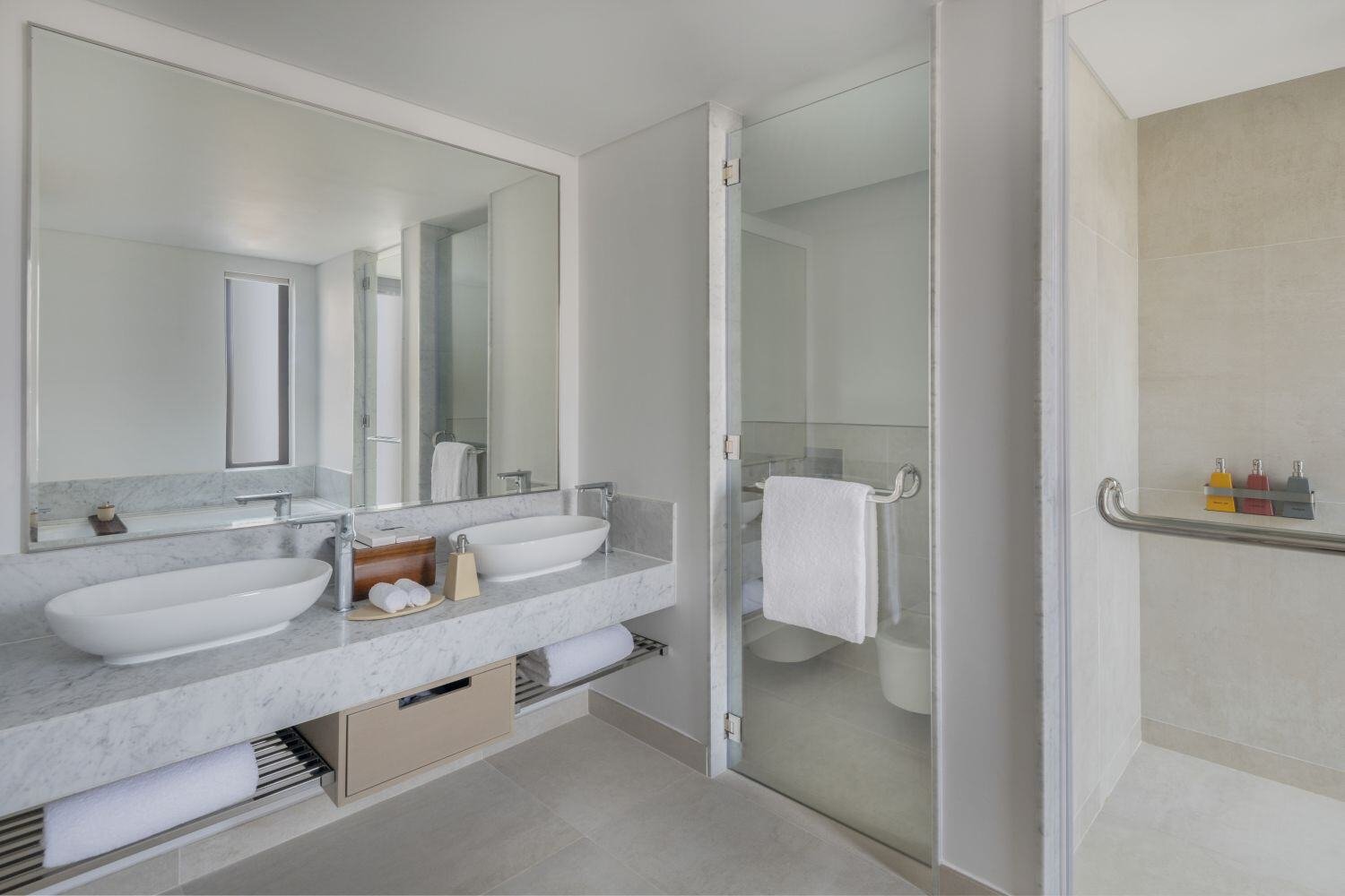 Zulal Wellness Resort Familienluxusreisen TheFamilyProject Badezimmer