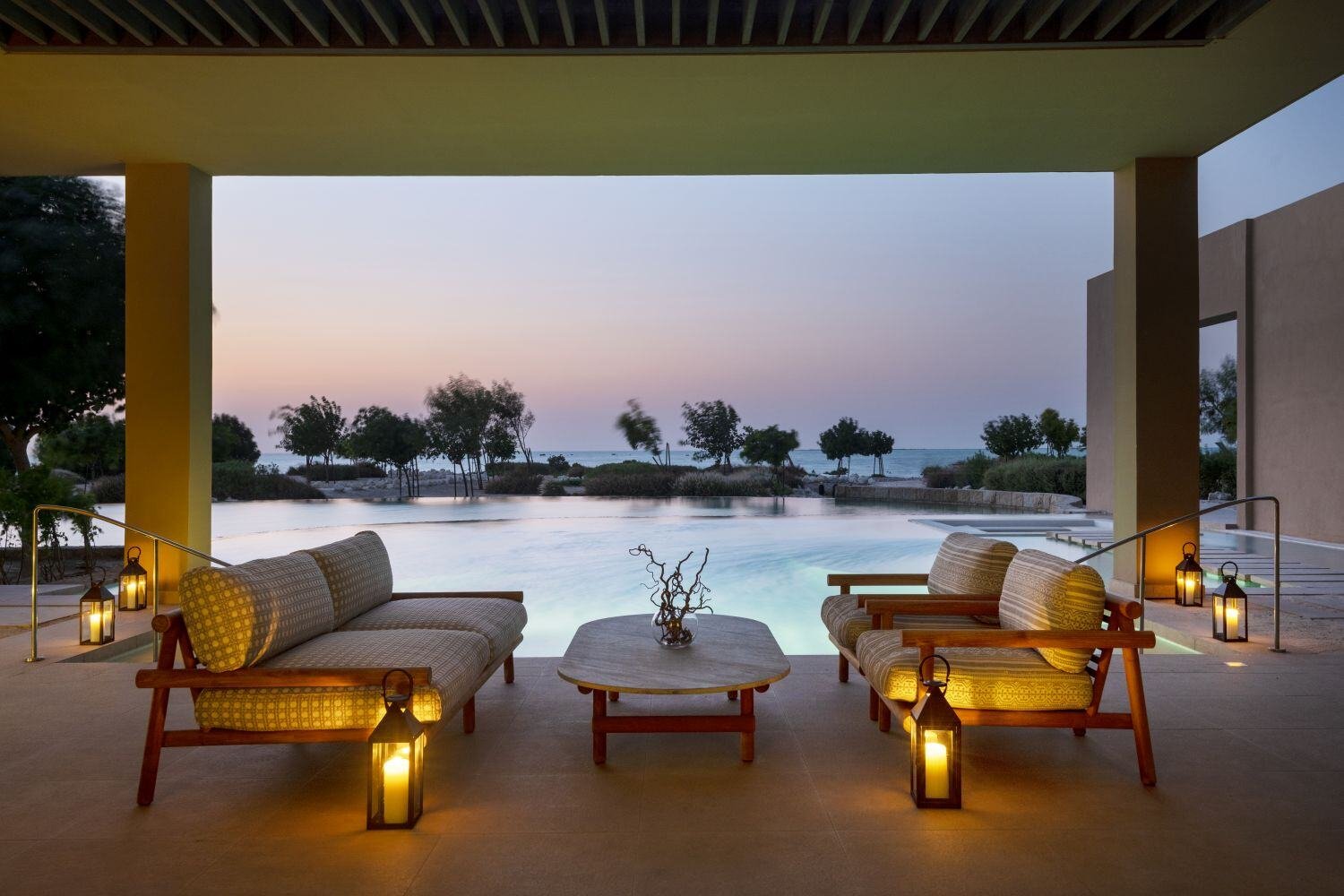 Zulal Wellness Resort Familienluxusreisen TheFamilyProject Infinity Pool
