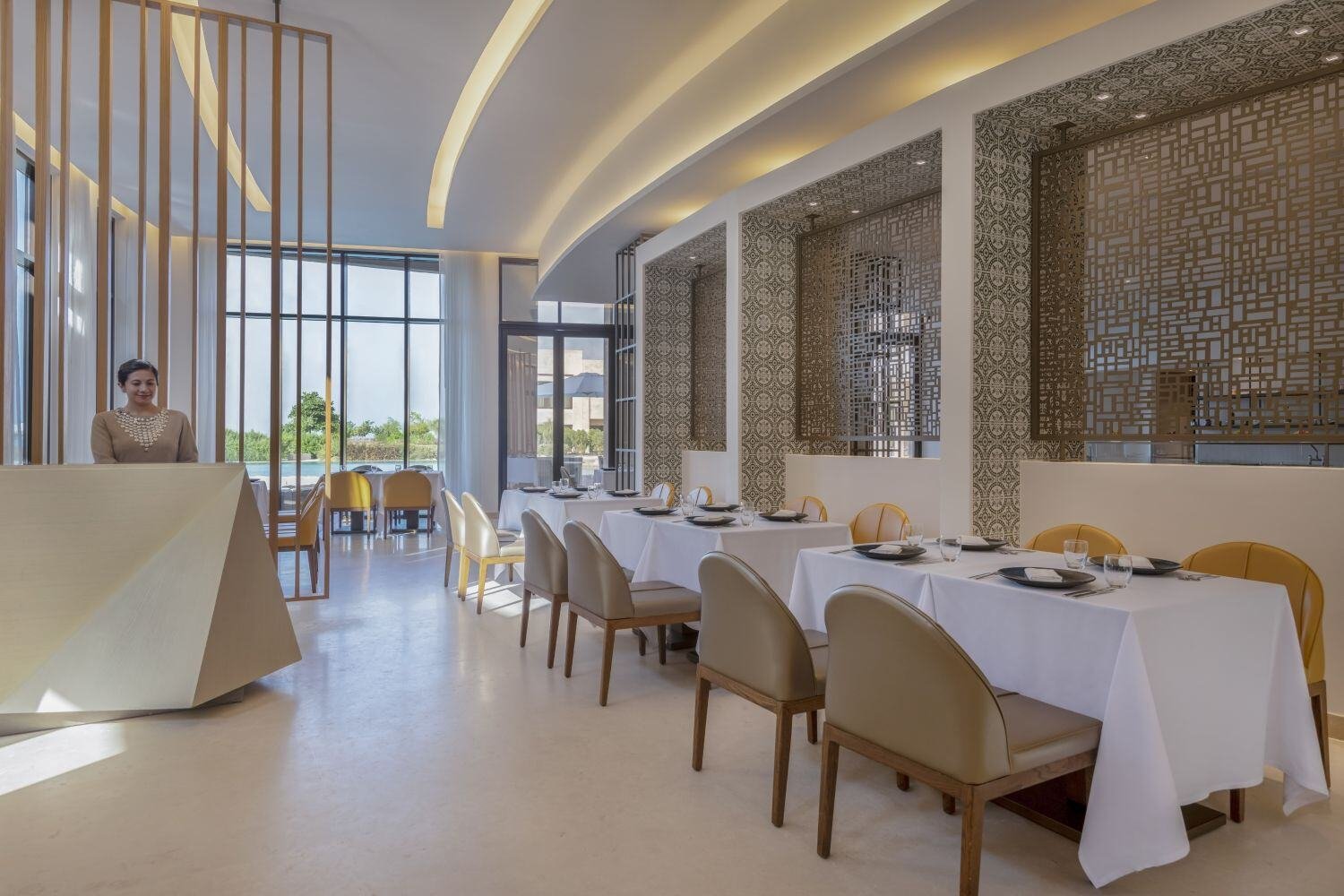 Zulal Wellness Resort Familienluxusreisen TheFamilyProject Restaurant