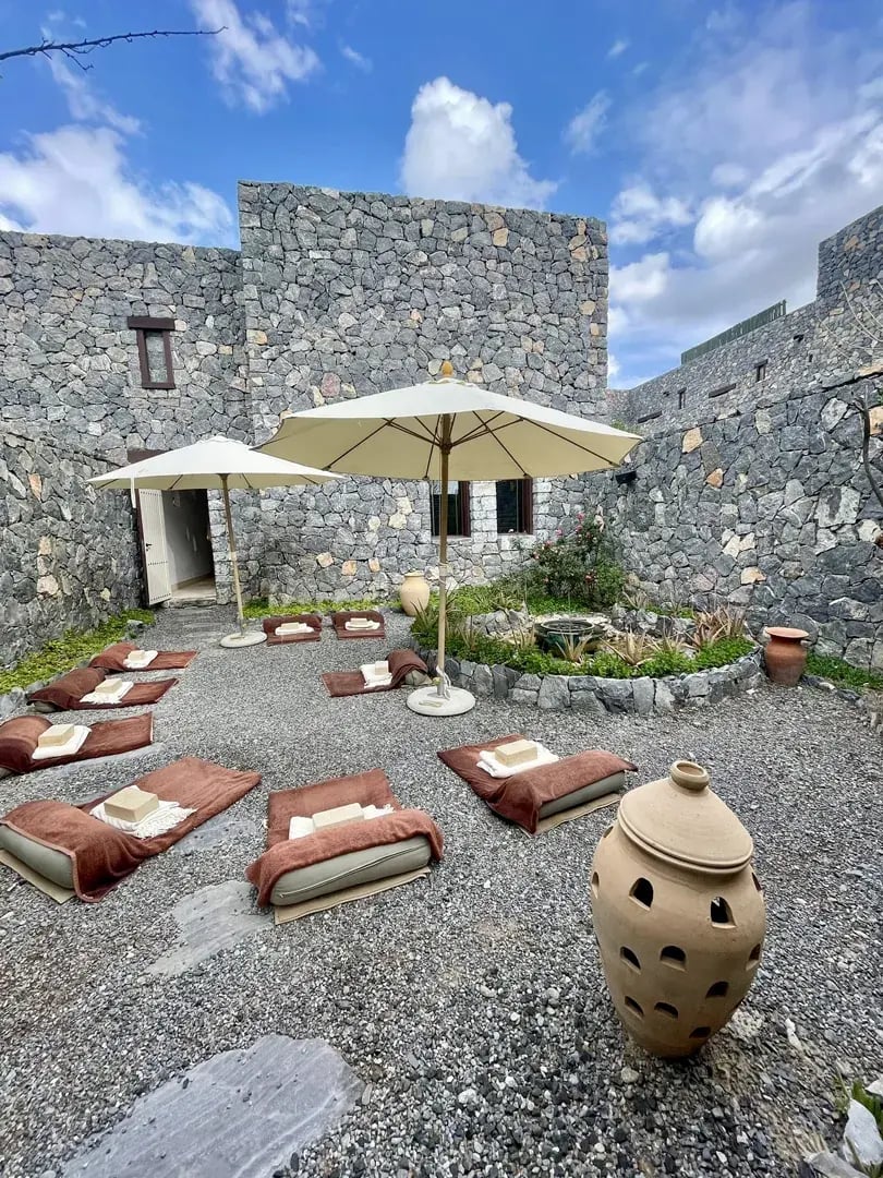 alila jabal akhdar oman orient the family project privatbilder lounge