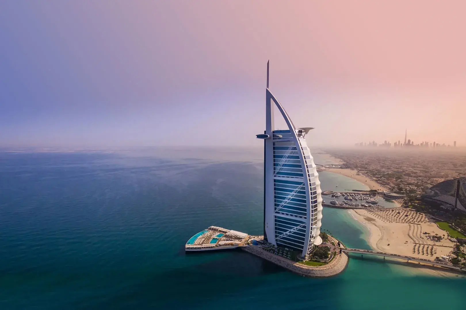 2 burj al arab orient dubai pool meerblick exklusiv ubersicht the family project luxus familie kinder reisen