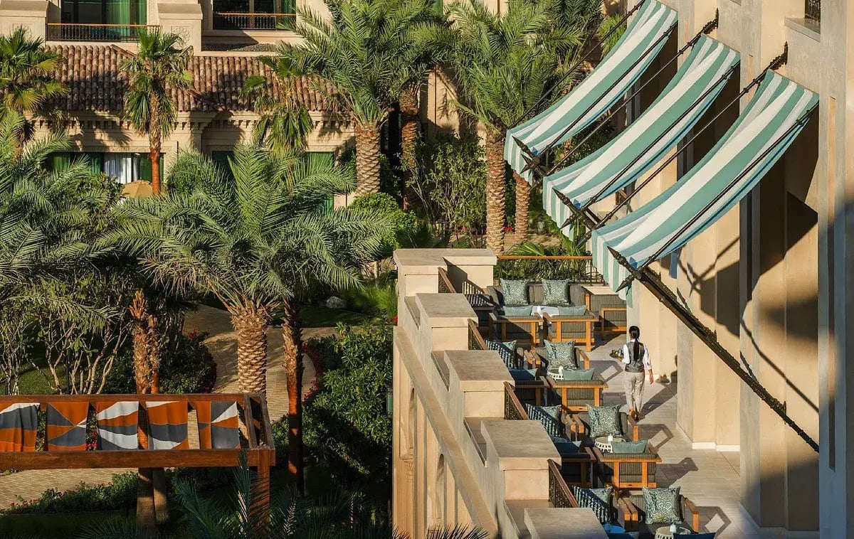 four seasons dubai at jumeirah beach dubai orient badezimmer exklusiv kinderfreundlich the family project luxus familie kinder reisen