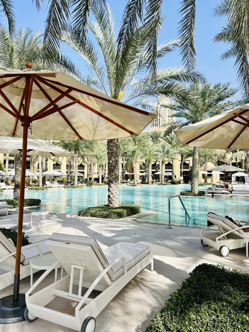 oneundonly royal mirage orient dubai the family project privatbilder liegen am pool