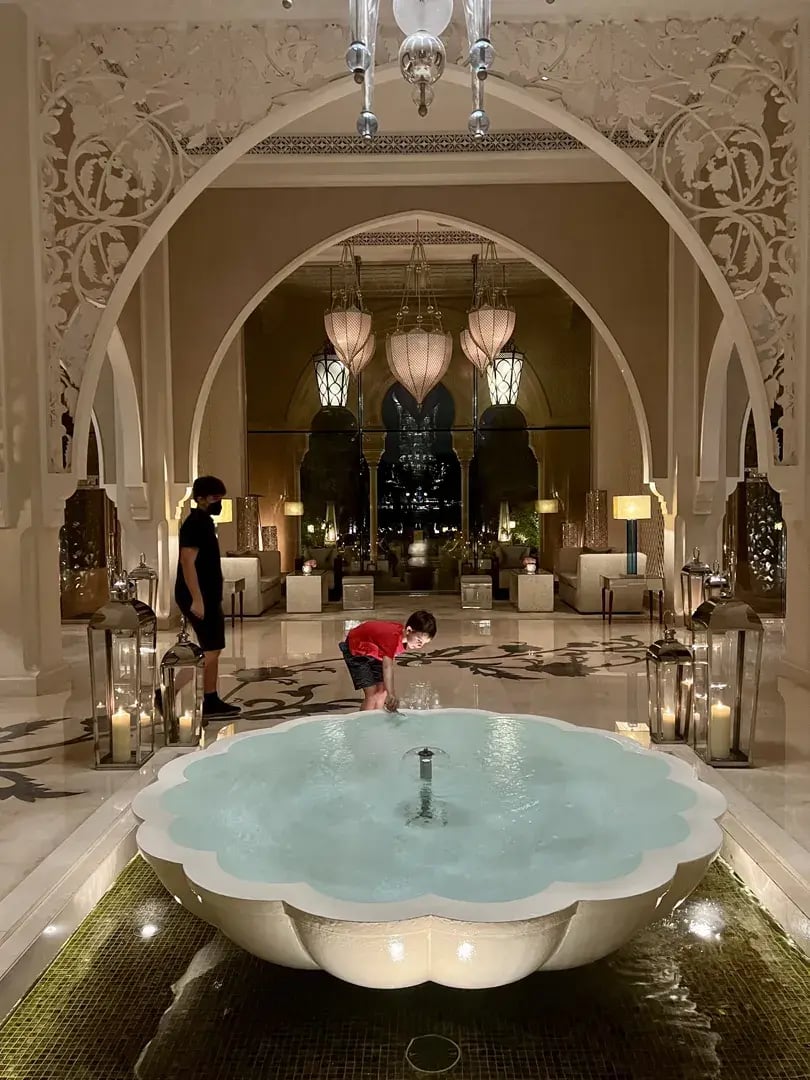 oneundonly the palm dubai orient the family project privatbilder lobby