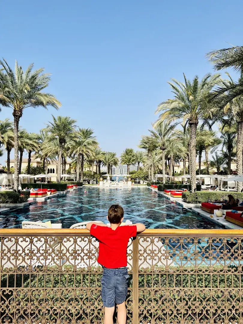 oneundonly the palm dubai orient the family project privatbilder pool garten