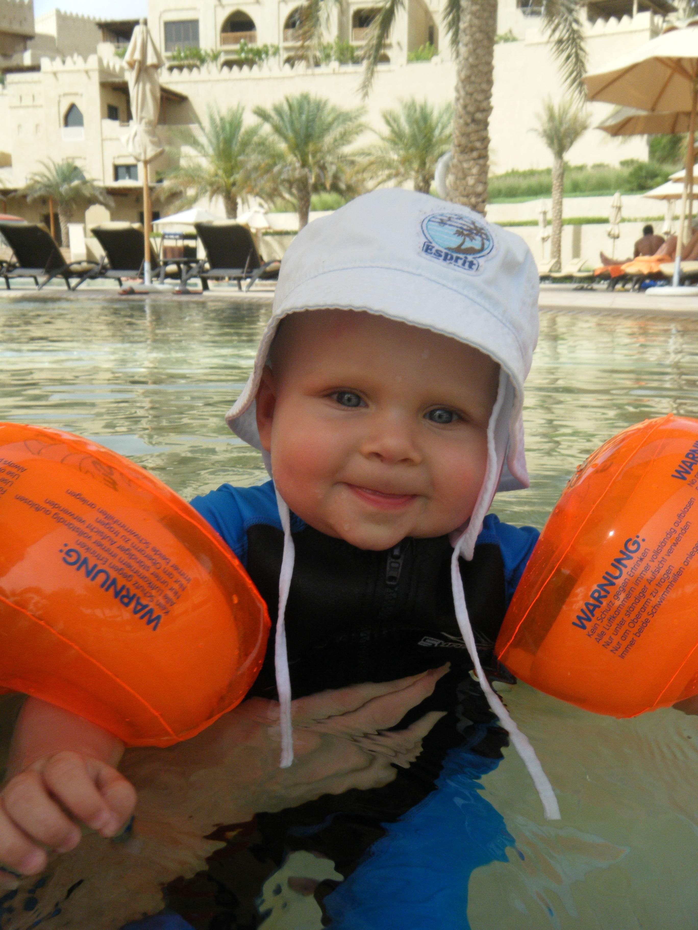 qasr-al-sarab-abu-dhabi-familienluxusreise-thefamilyproject-privatbild-baby-pool