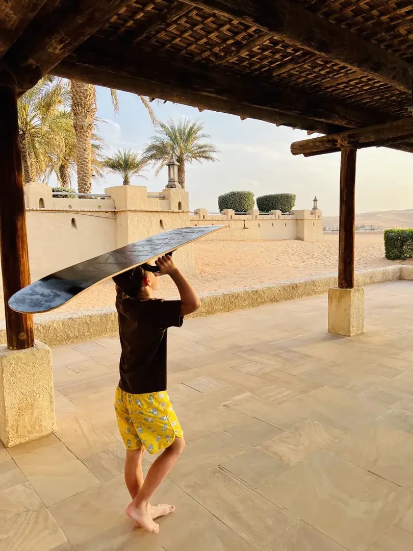 qasr al sarab desert resort by anantara abu dhabi privatbilder sandboard kind