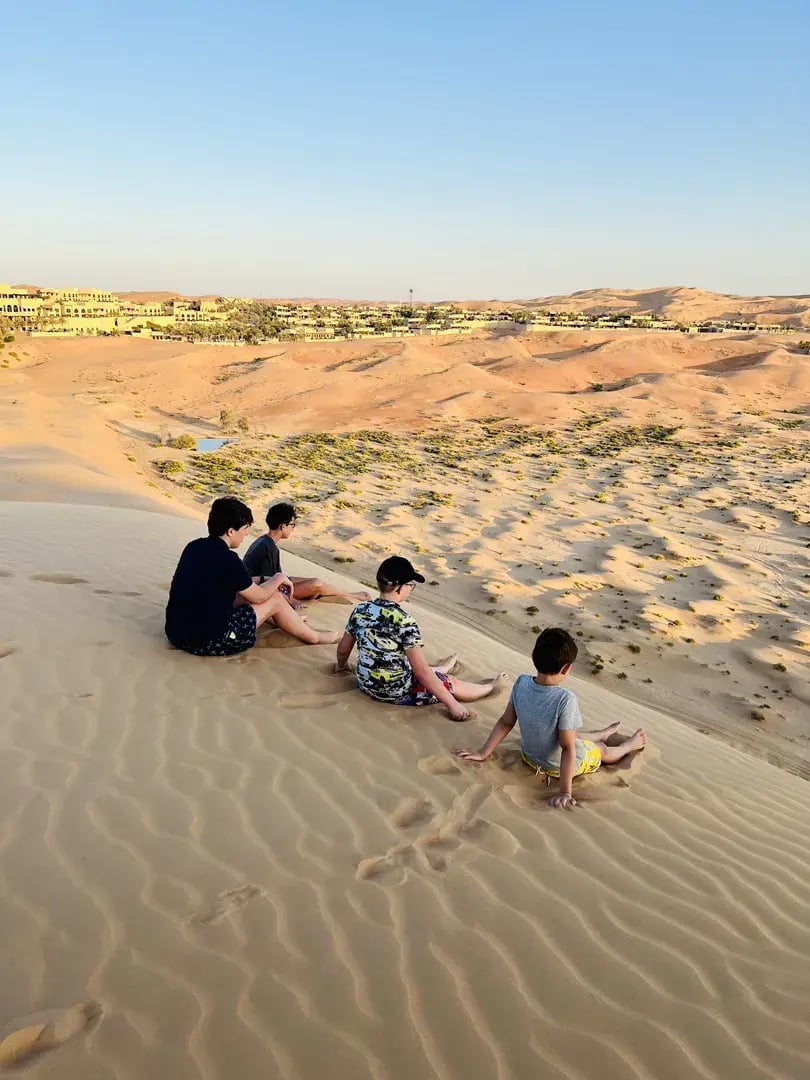 qasr al sarab desert resort by anantara abu dhabi privatbilder wuste kinder