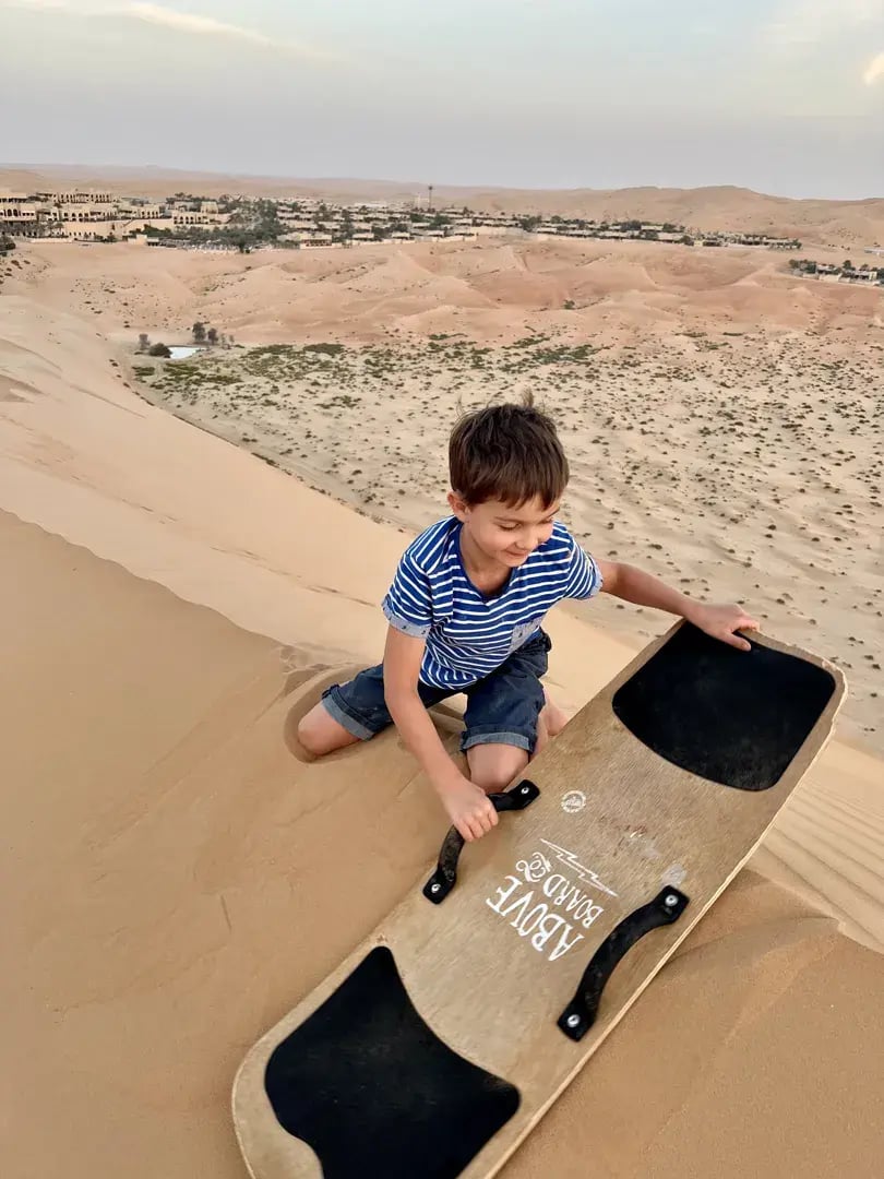 qasr al sarab desert resort by anantara abu dhabi privatbilder wuste sandboarding