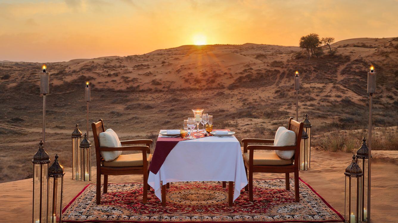 Privates Dinner bei Sonnenuntergang.