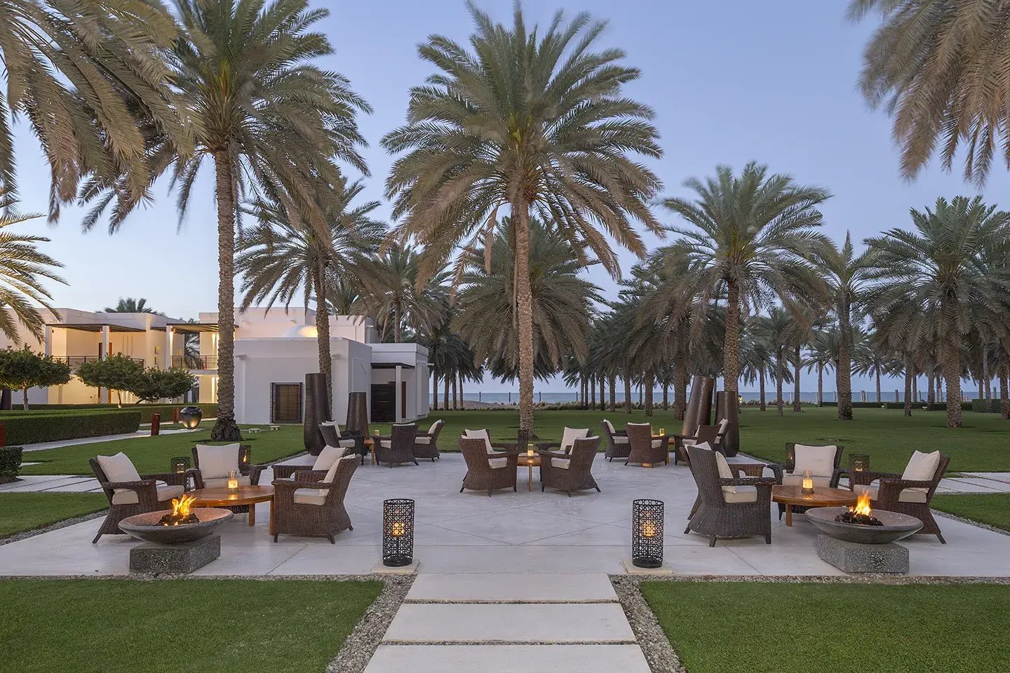 the chedi muscat oman orient lobby lounge exklusiv the family project familie kinder reisen